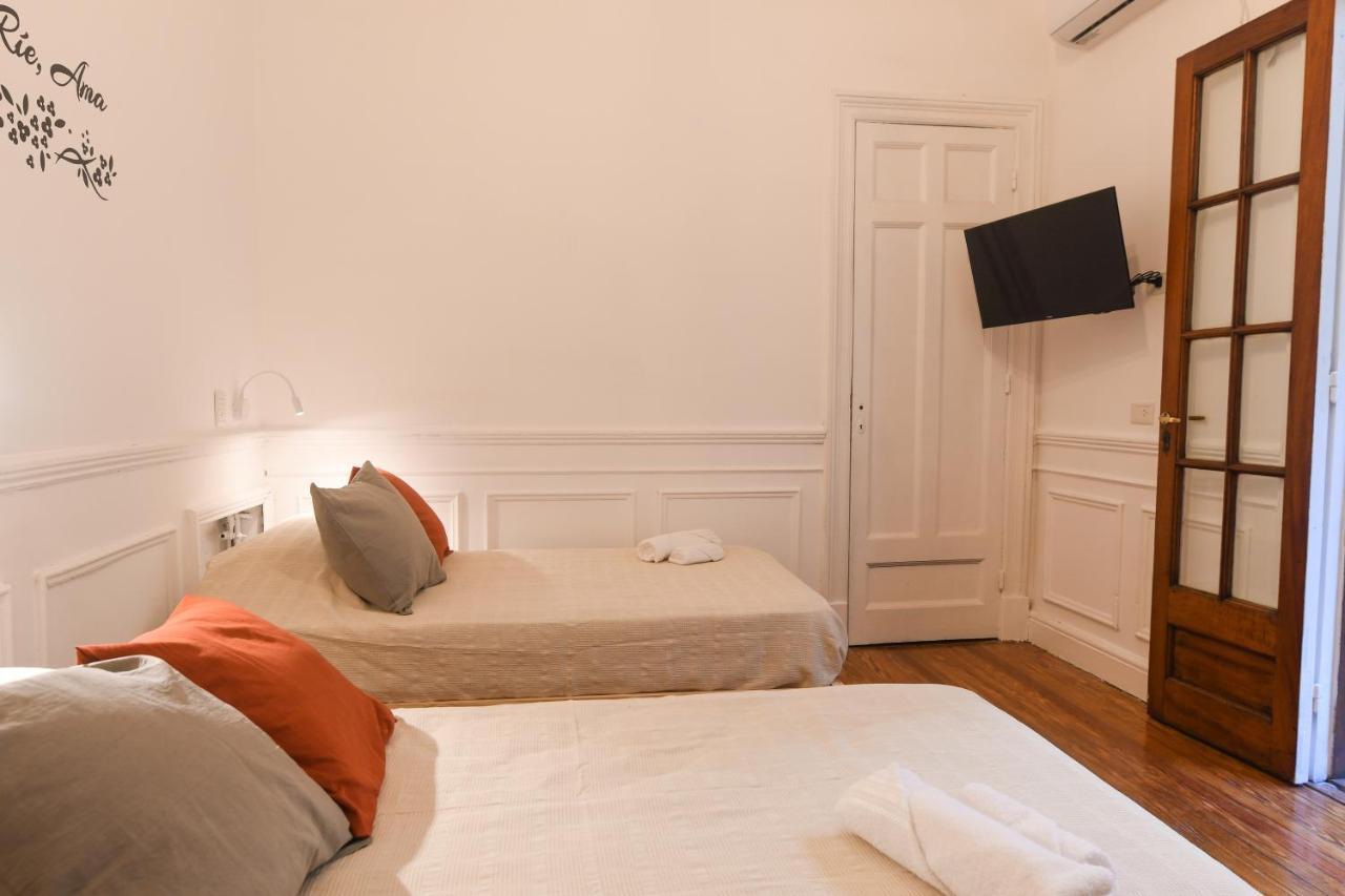 Cambacua Bed & Breakfast บัวโนสไอเรส ภายนอก รูปภาพ